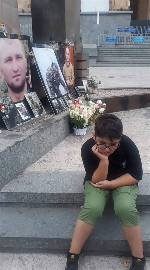 У Грузії в Ратіані залишилися донька та син 