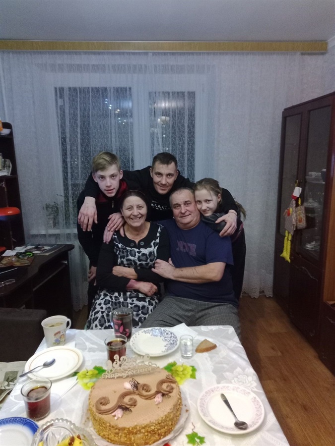 Олексій Демонтович з батьками