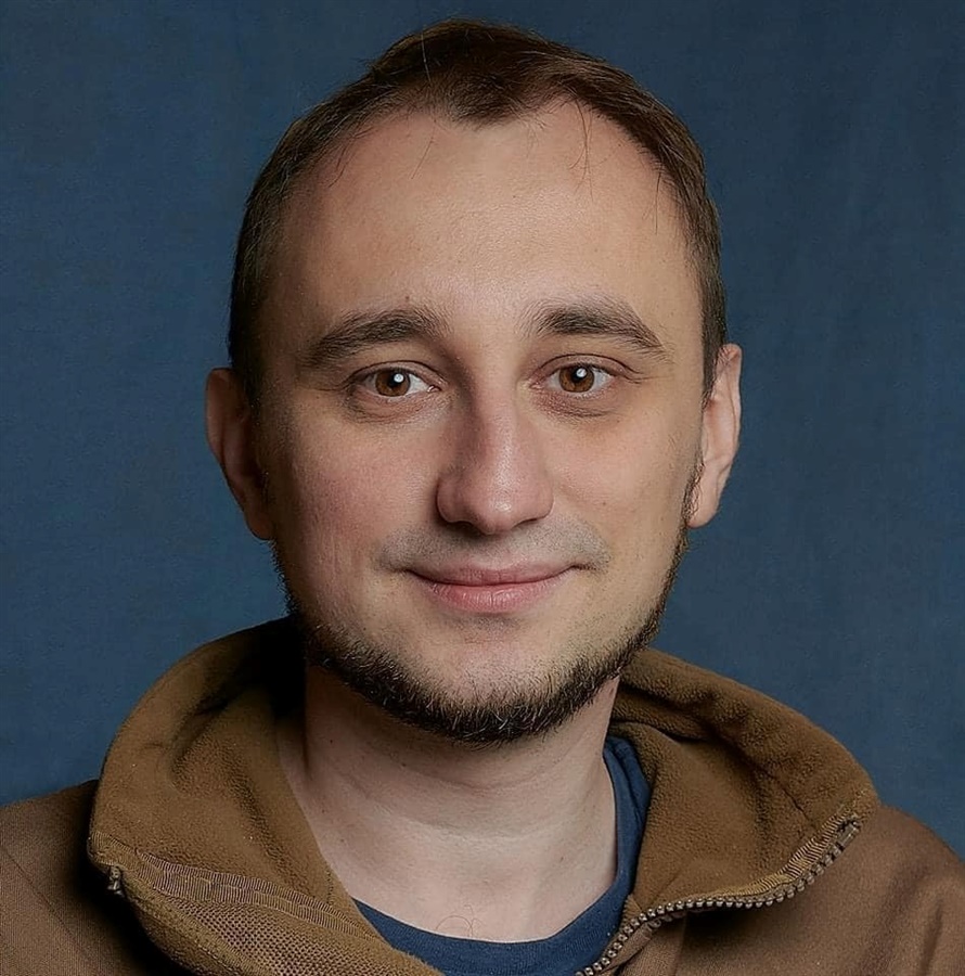 Денис Антіпов