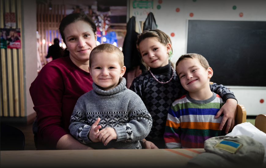 «Наша коротка історія». Як спогади і надія допомагають дружині й трьом дітям загиблого військового жити далі