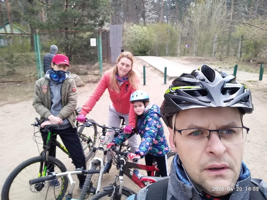 Сергій Перебийніс з родиною 