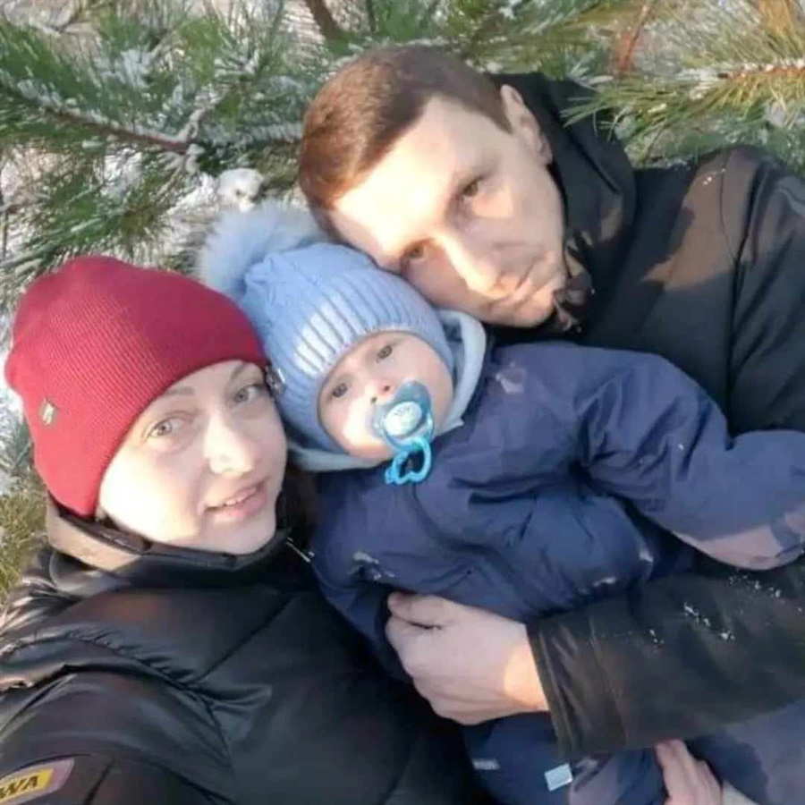 Кирило Хандельди з мамою і татом