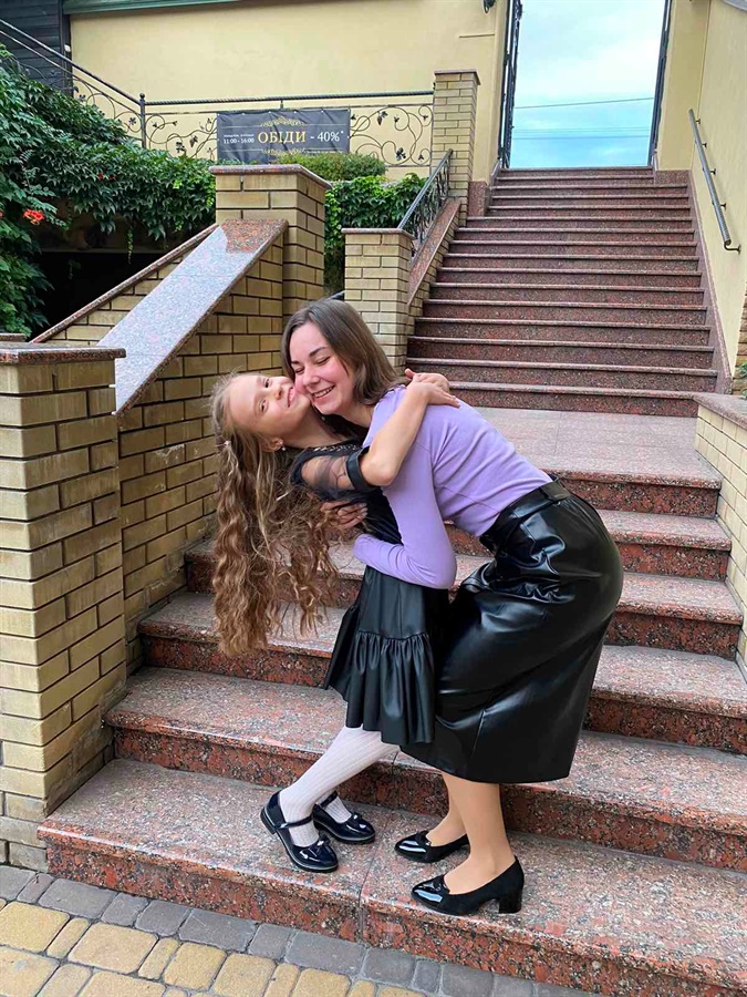 Ірина Ждан з сестрою Віталіною