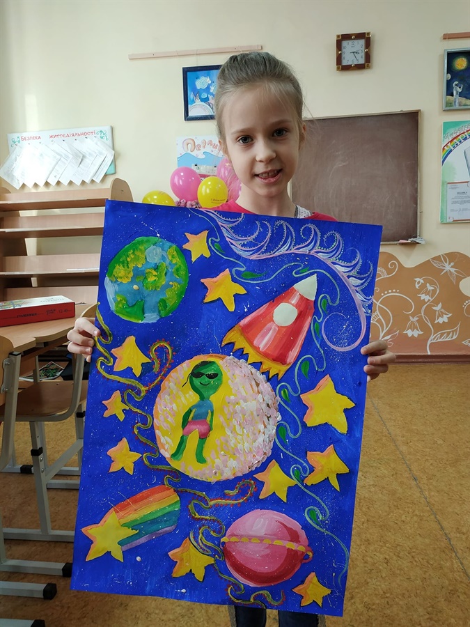 Ірина Ждан зі своєю роботою