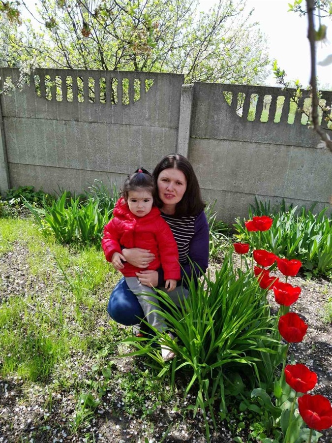 Вероніка Макаренко з Ольгою Макаренко в її день народження. 23 квітня 2022-го