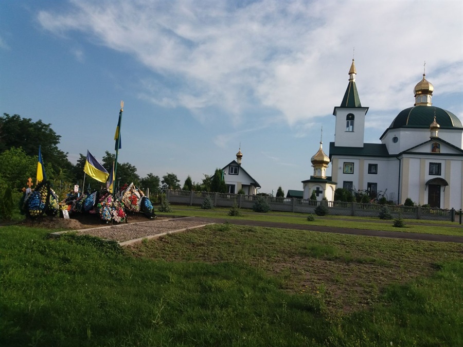 Алея пам’яті у рідному селі Романа Тарана