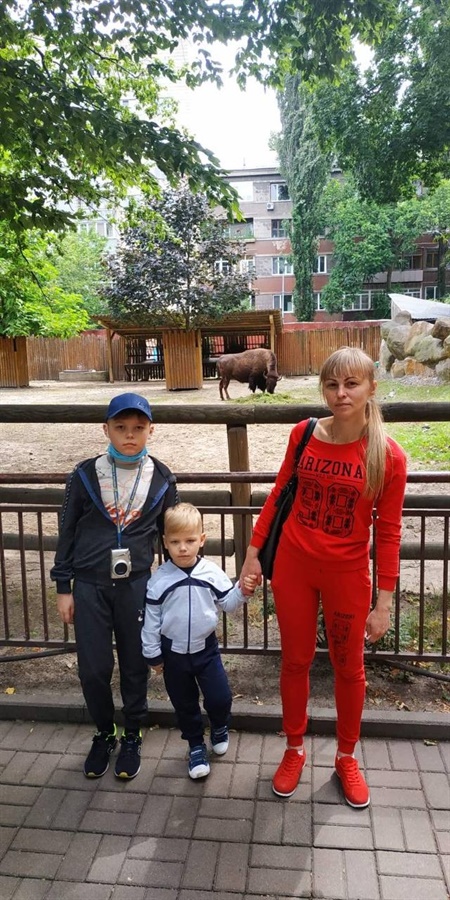 Олександр Терещук з мамою та племінником Кирилом