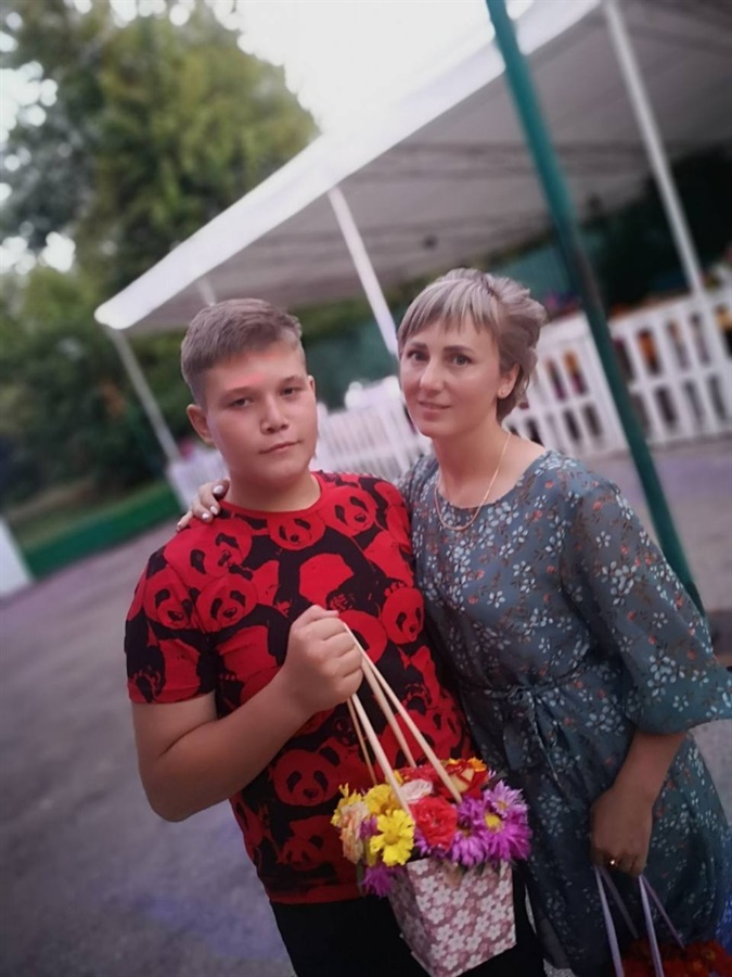 Микита Ковалик з тіткою Інною