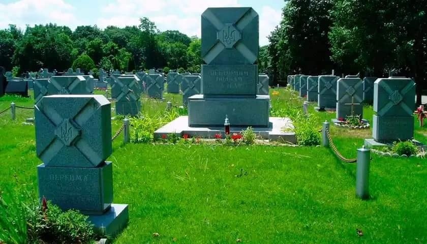 На цвинтарі Саут-Баунд-Брук є багато могил учасників національно-визвольних змагань