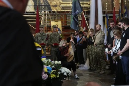 «Від музики залежить те, як цю війну пам’ятатимуть». Про роль пісень у меморіальній культурі та проживанні втрати