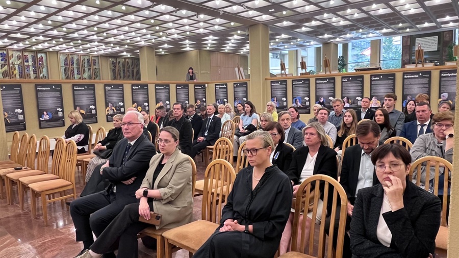 Відкриття виставки «Ціна мовчання світу» в Литві