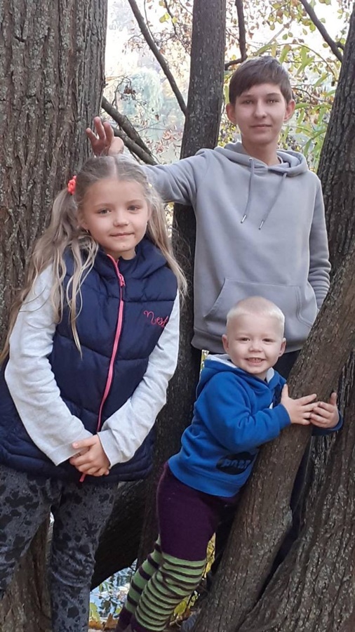 Кирило з Софією та Мішею.