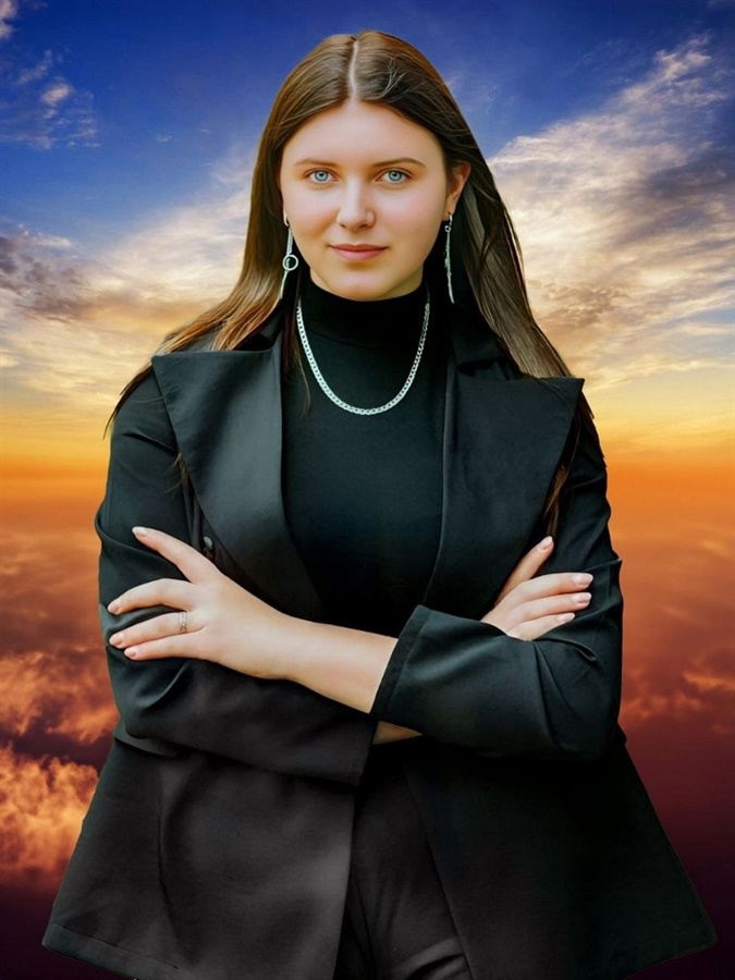 Юля Бояновська. 