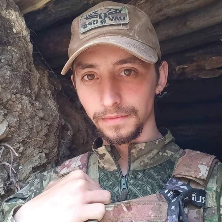 Наруто служив в аеророзвідці. Фото з особистого архіву