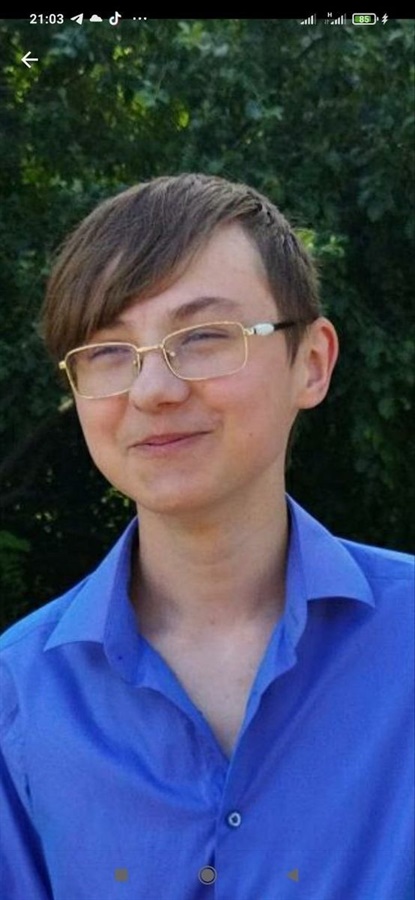 Денис Сєлєвін