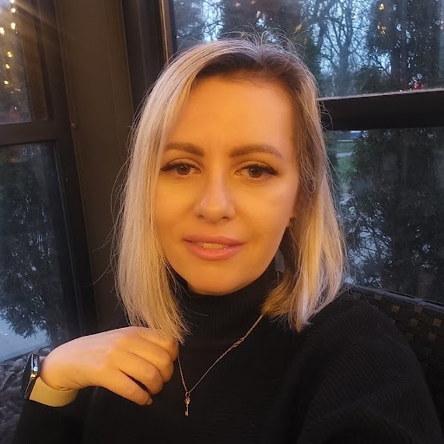 Юлія Ступка 