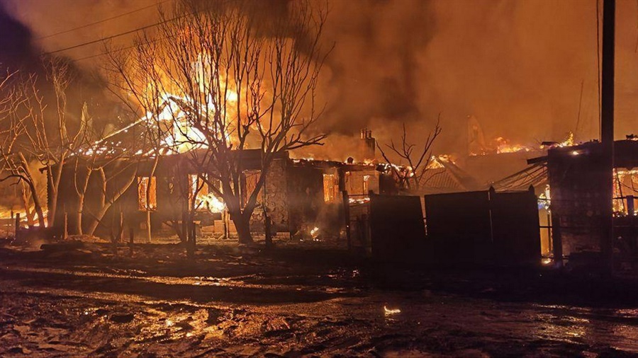 Пожежа після влучання дрону. Фото: телеграм-канала Олега Синєгубова