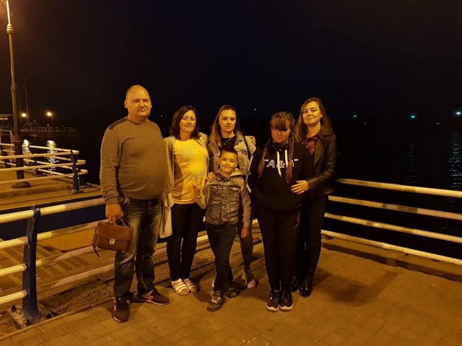 Родина Бєлоконь у повному складі на відпочинку в Херсоні. Архів родини Бєлоконь