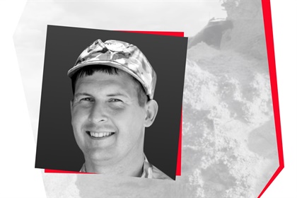 «Це була справа принципу – він постійно комусь допомагав» | Памʼяті Дениса Лошкарьова