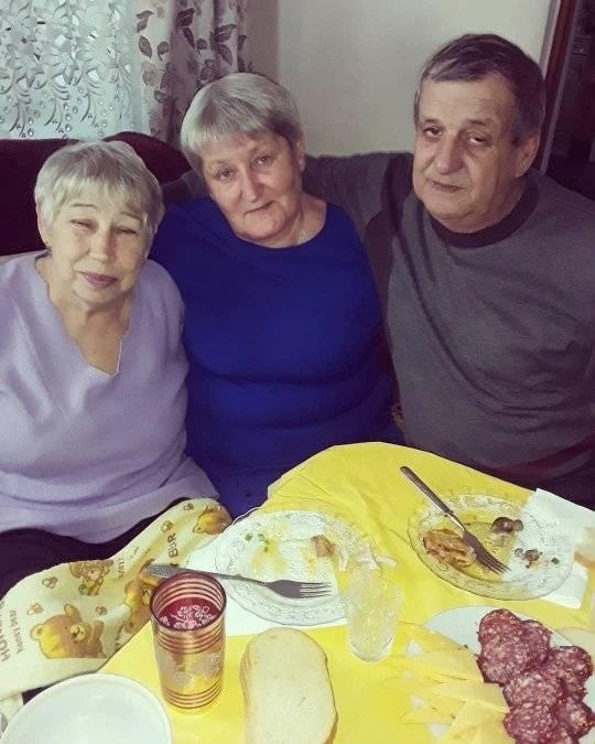 Разом із сім'єю Задорожних