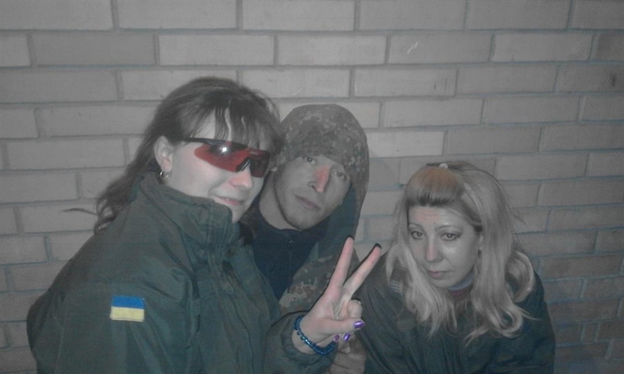 Денис Зацарний, Ганна Діденко та Наталія Хоружа. Селище Луганське, Донеччина