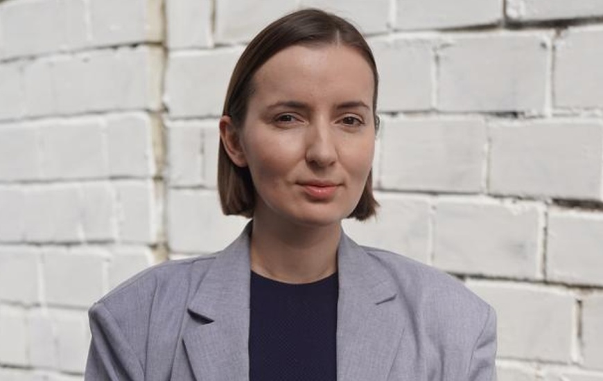 «Я смертю вирізьбив: ти стань і прочитай». Про мову, якою говорить наша пам’ять